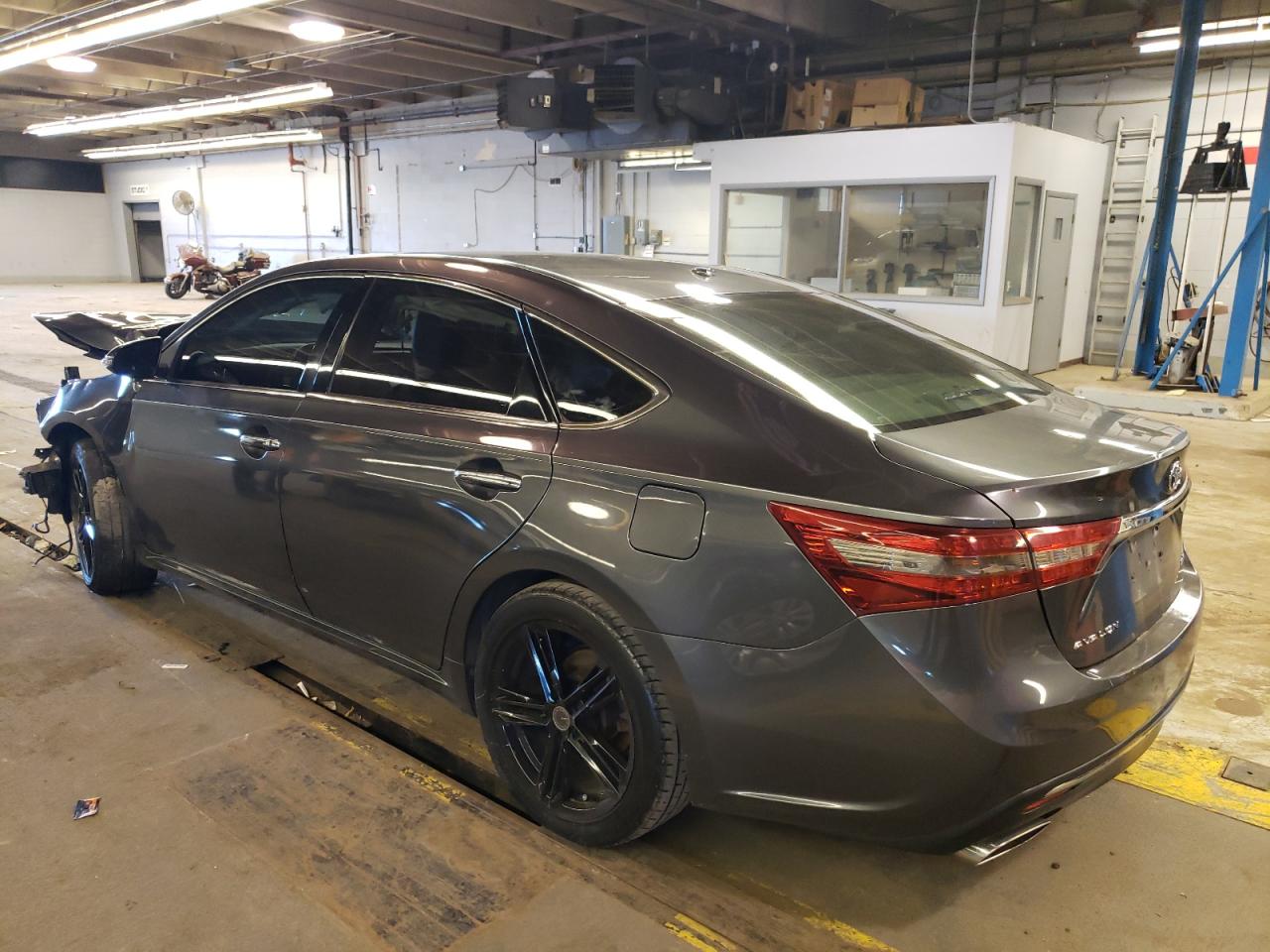 4T1BK1EB0GU231871 2016 TOYOTA AVALON - Image 2