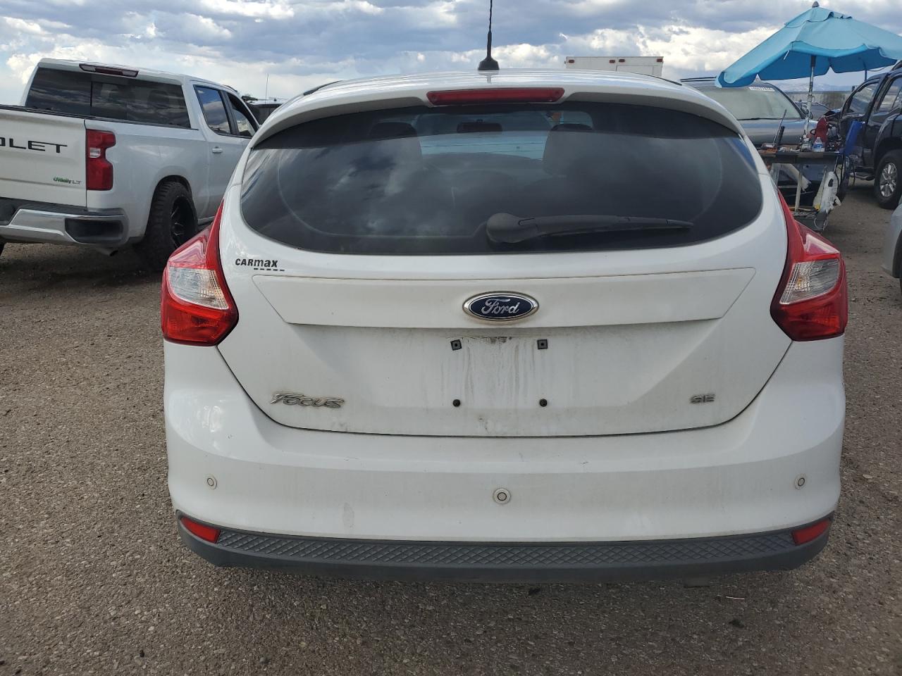 1FADP3K2XEL341401 2014 Ford Focus Se