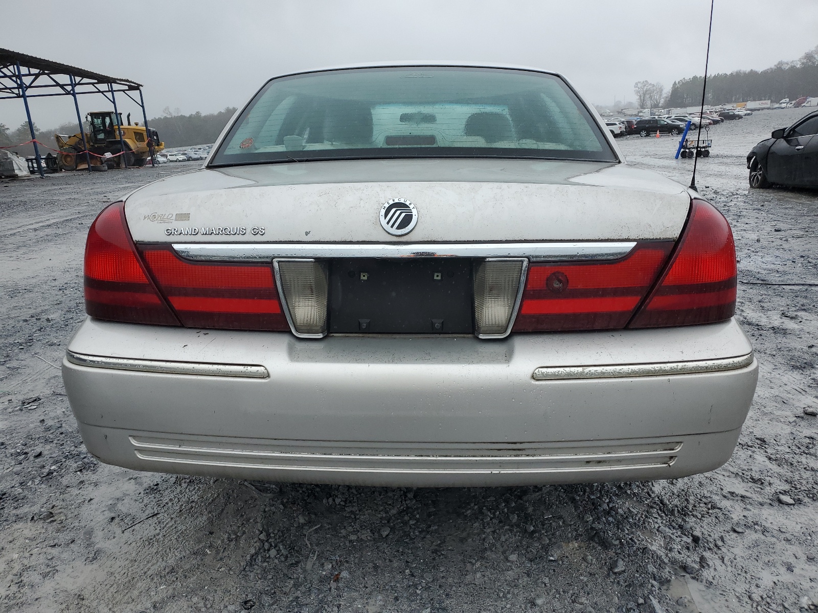 2MEFM74W75X631437 2005 Mercury Grand Marquis Gs