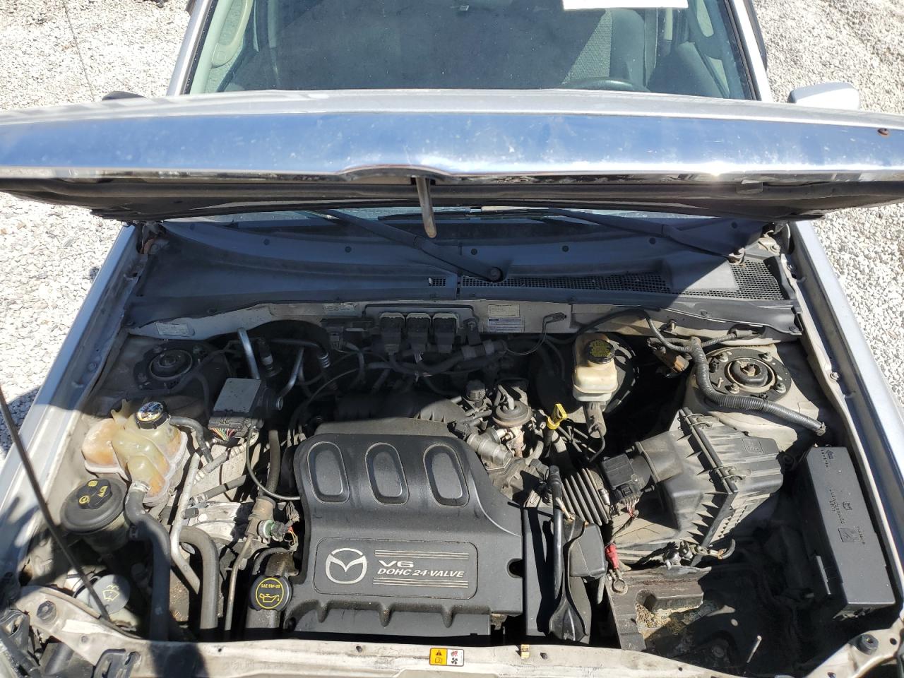 2005 Mazda Tribute - Image 12