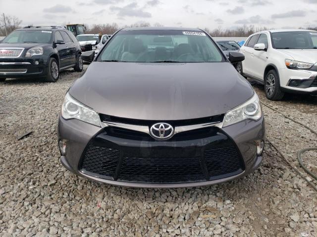  TOYOTA CAMRY 2017 Сірий