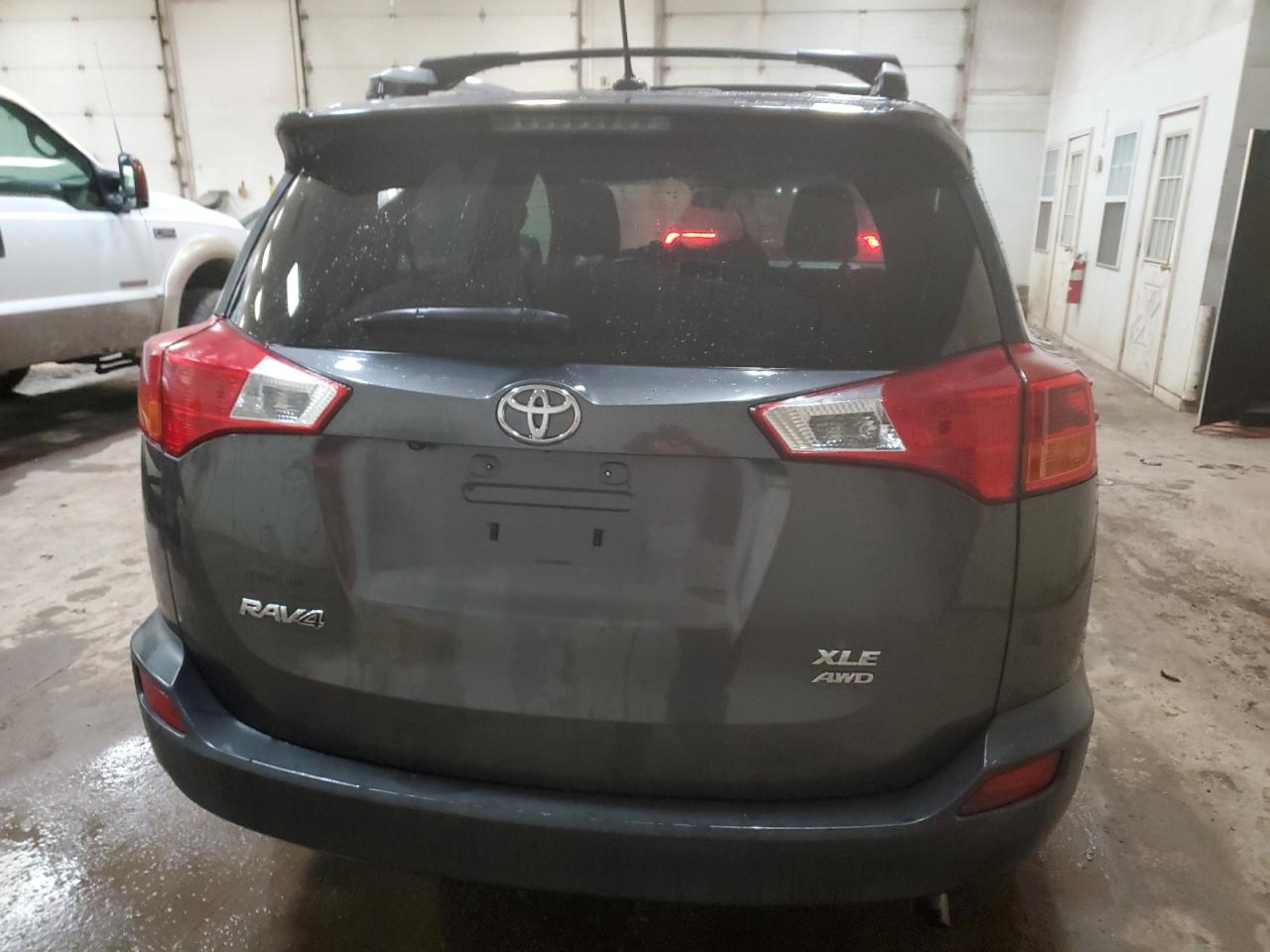 2013 Toyota Rav4 Xle VIN: 2T3RFREV3DW033896 Lot: 46957014