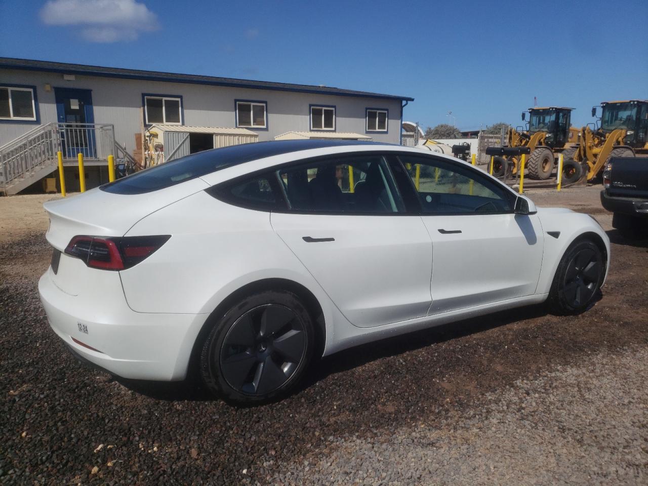 5YJ3E1EA3PF428355 2023 Tesla Model 3