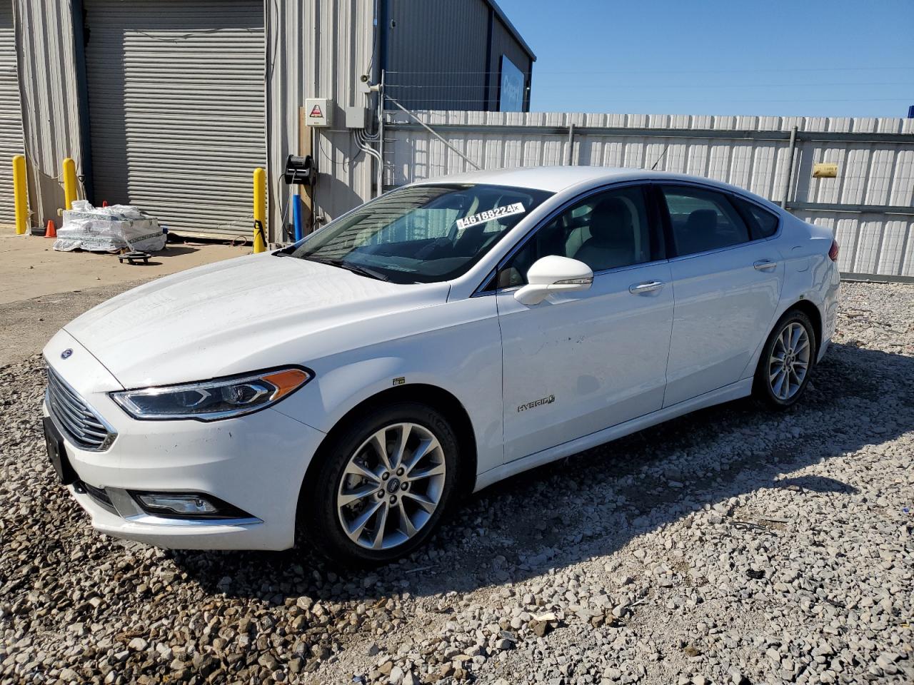 3FA6P0LU5HR409438 2017 FORD FUSION - Image 1