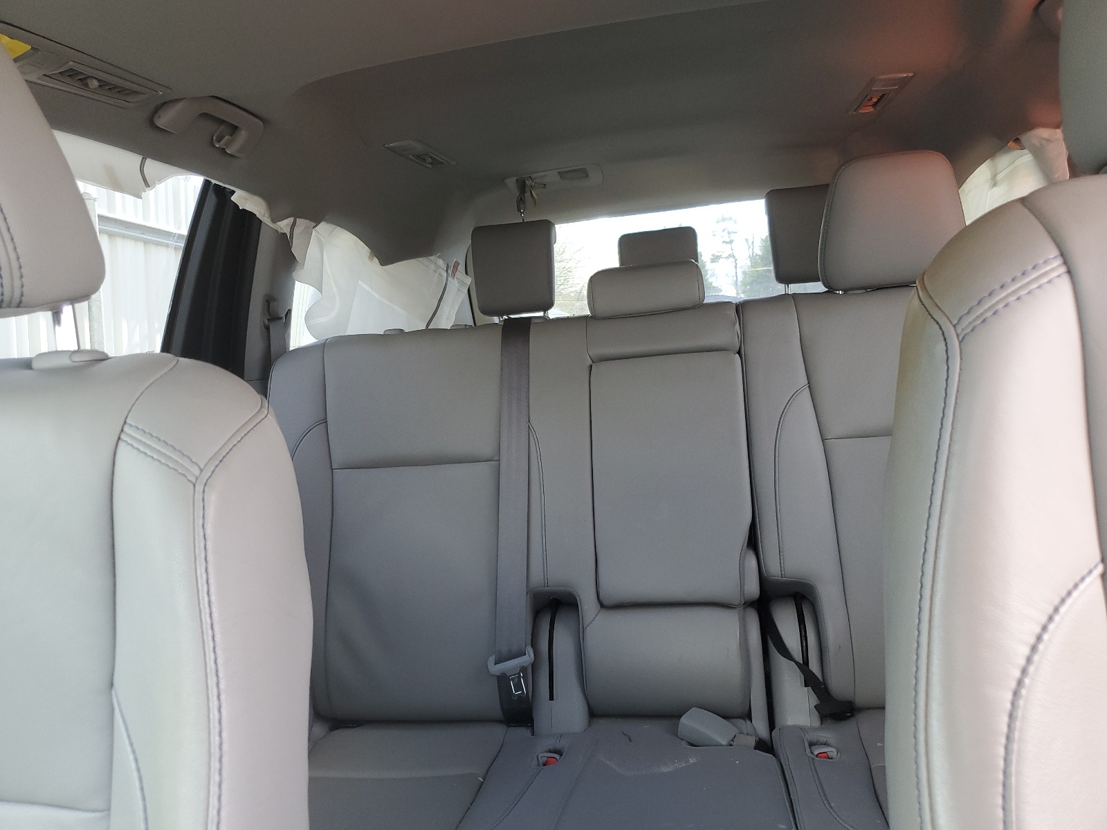 5TDJZRFH4KS589811 2019 Toyota Highlander Se