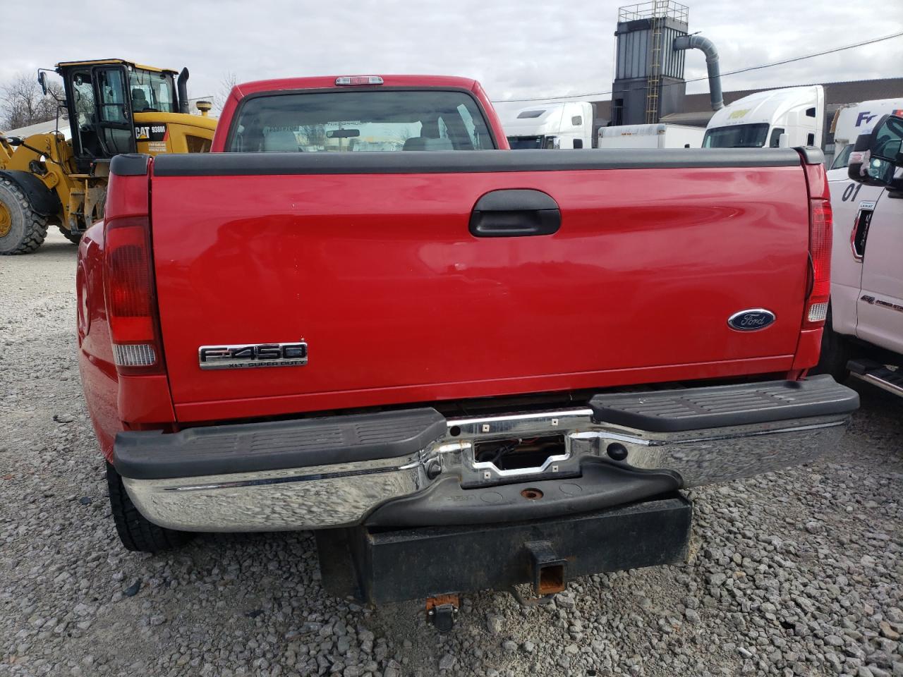 2005 Ford F450 Super Duty VIN: 1FDXW47P15EA28273 Lot: 46141824