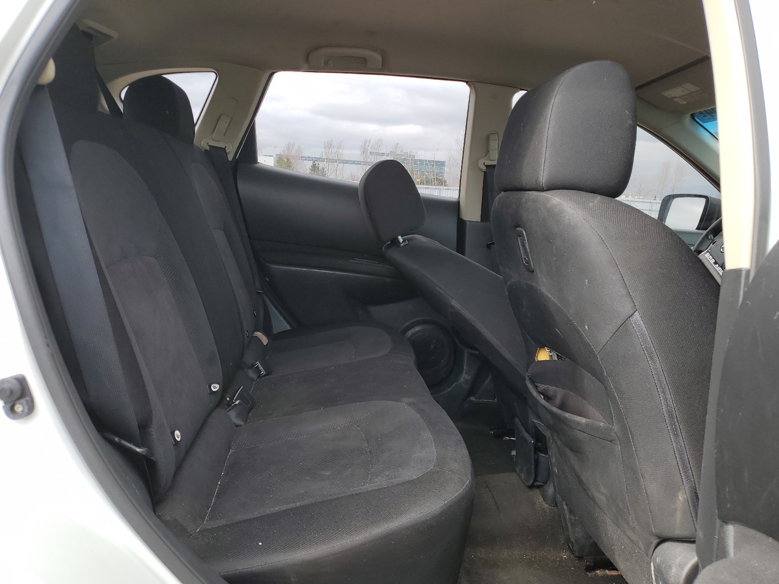 JN8AS5MT4BW186372 2011 Nissan Rogue S