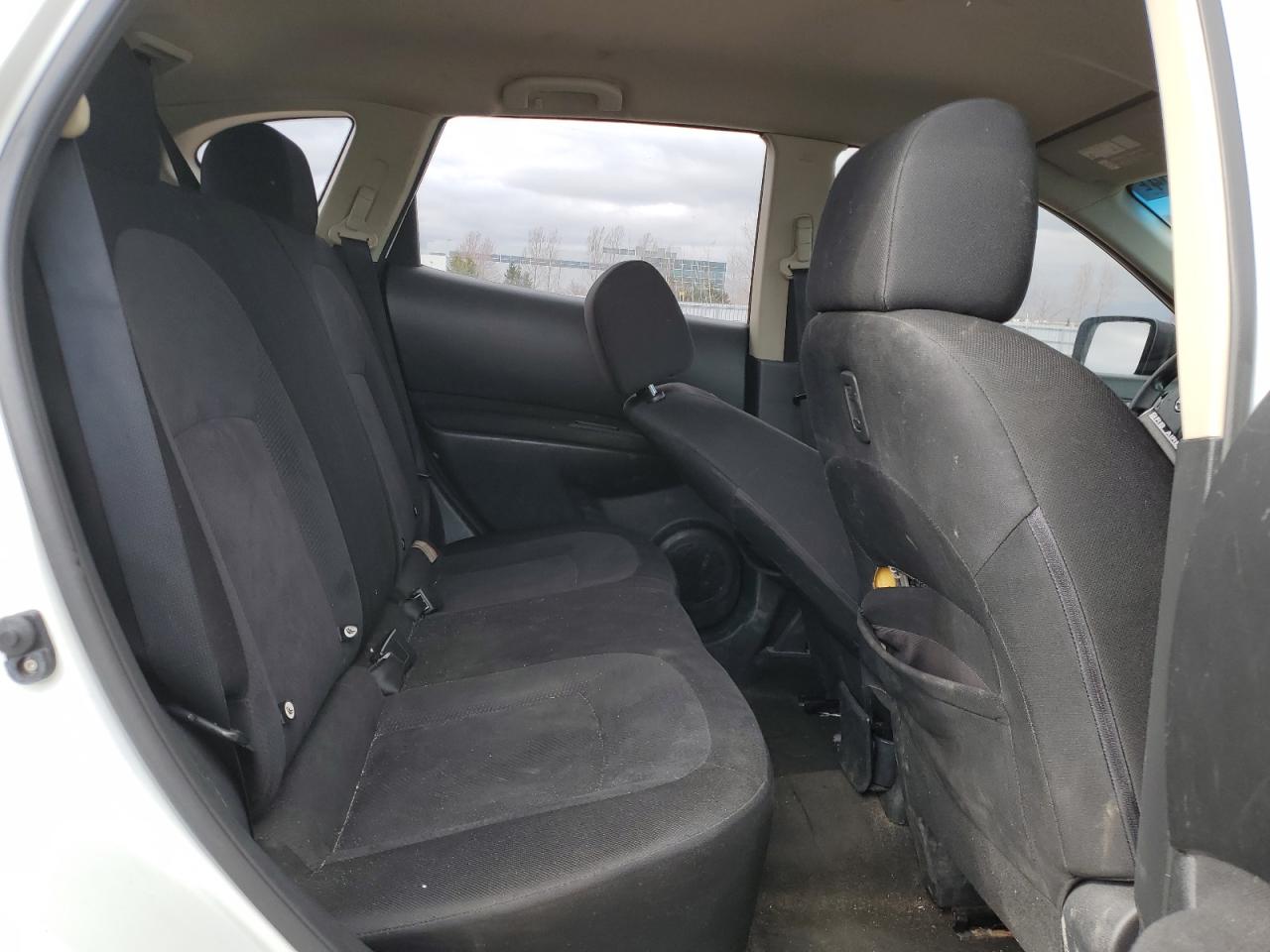 2011 Nissan Rogue S VIN: JN8AS5MT4BW186372 Lot: 47468364