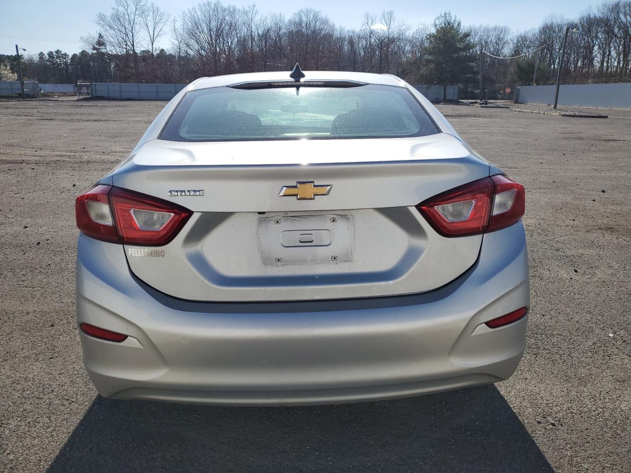 2018 Chevrolet Cruze Ls VIN: 1G1BC5SM0J7178389 Lot: 48510444