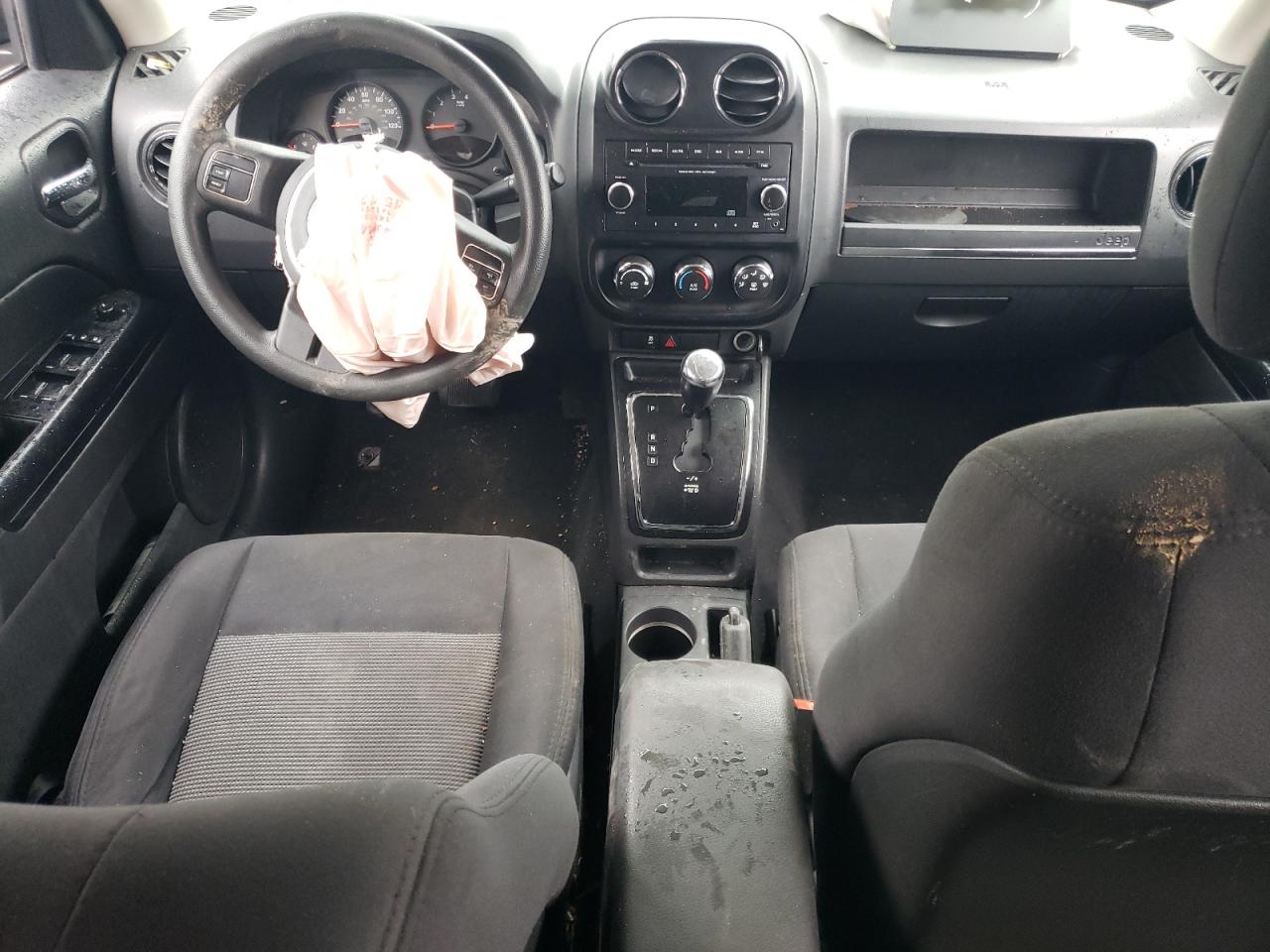 2012 Jeep Liberty (Patriot) - Image 8