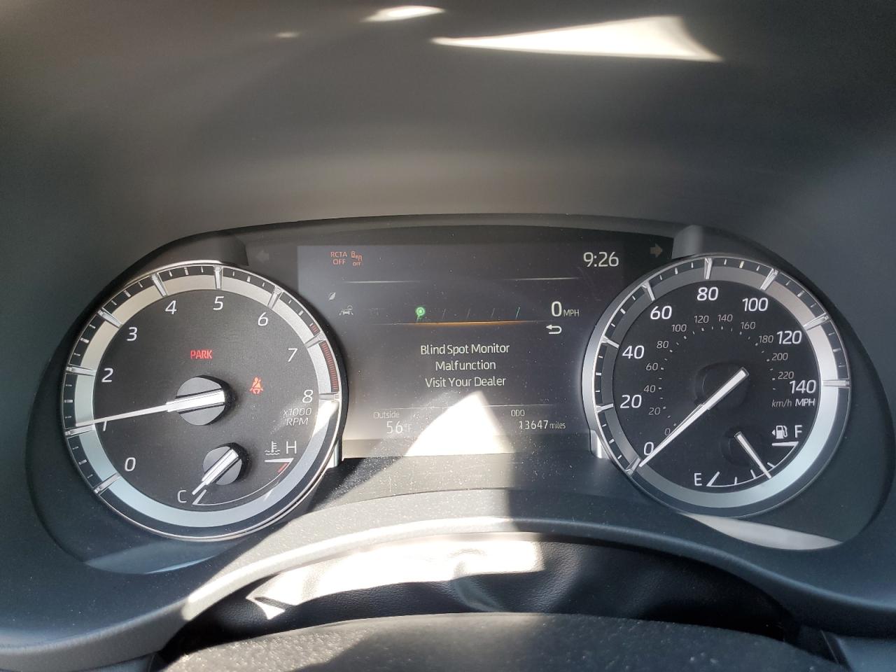 2022 Toyota Highlander - Image 9