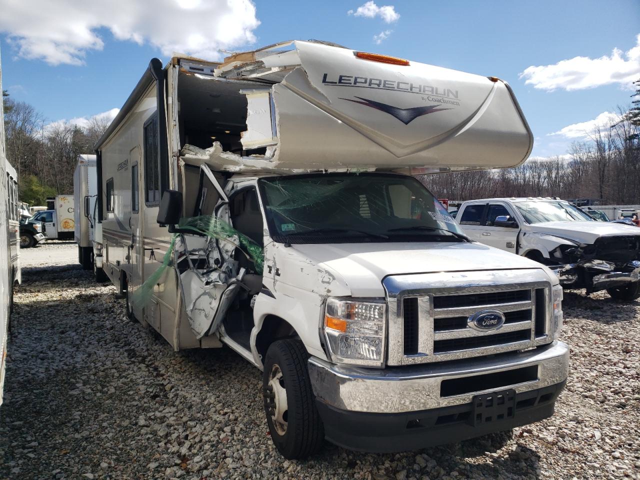 2021 Ford Econoline E350 Super Duty Cutaway Van en Venta en West Warren, MA - Top/Roof