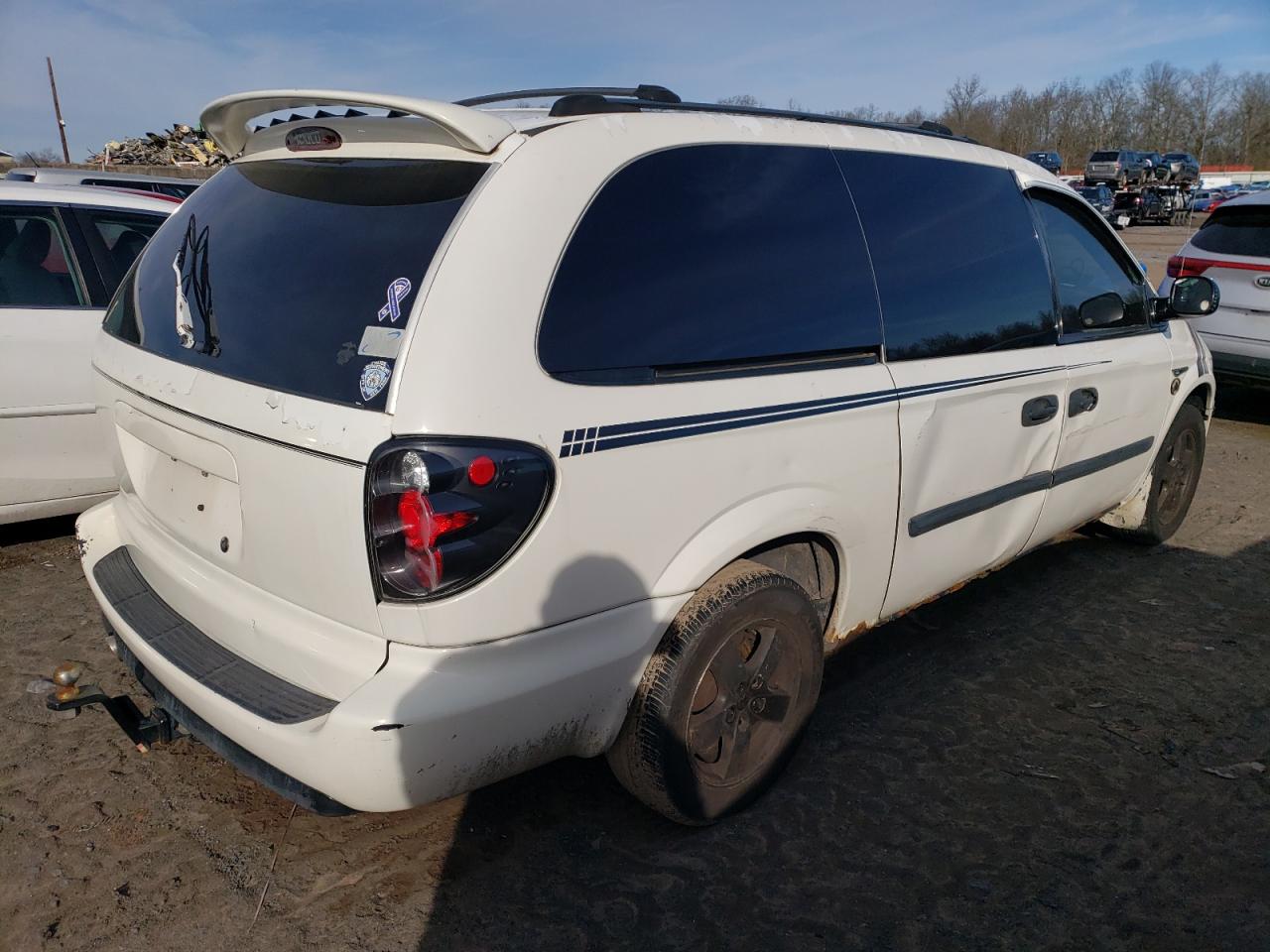 2005 Dodge Caravan - Image 3