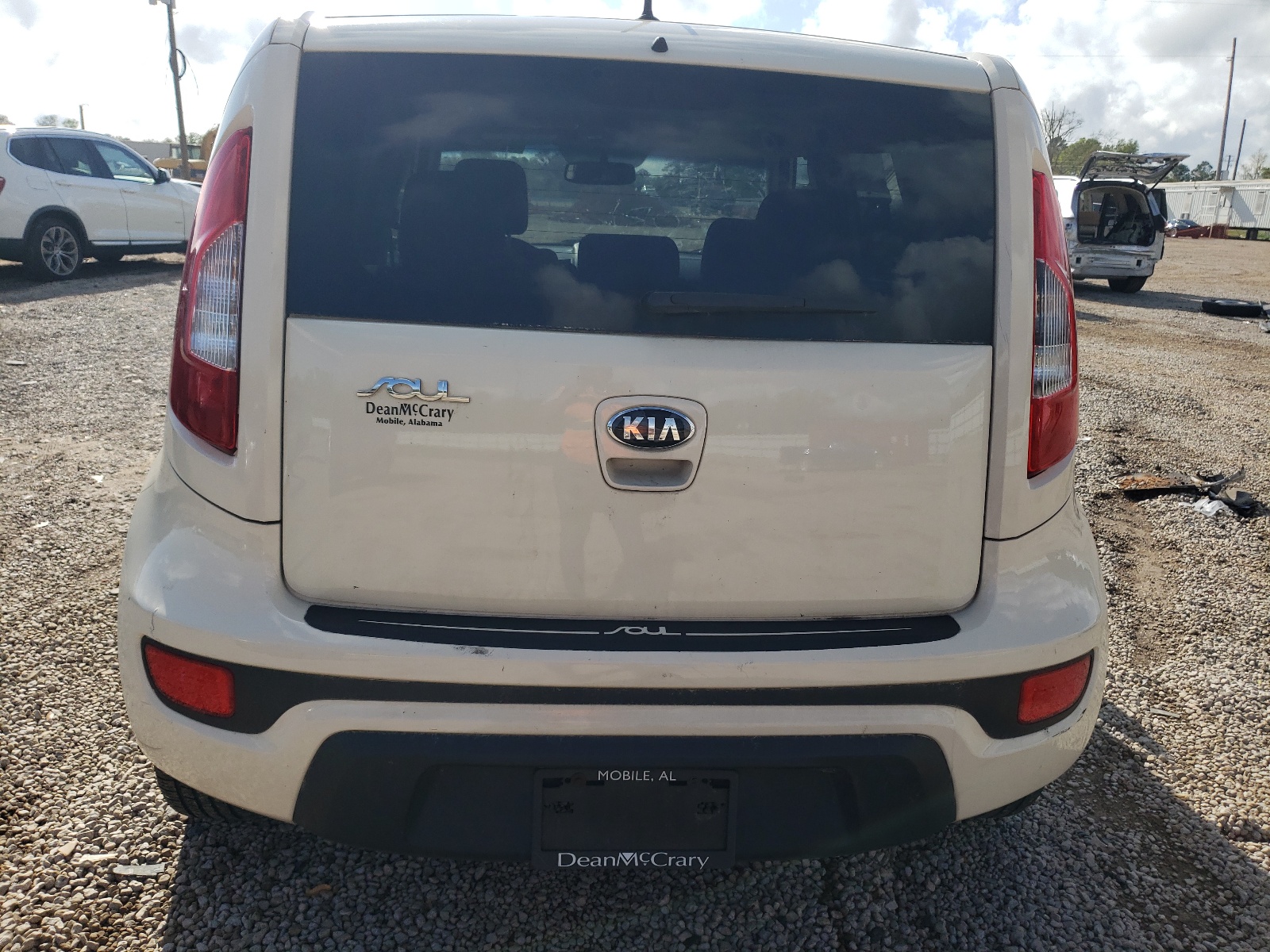 2013 Kia Soul vin: KNDJT2A56D7583057