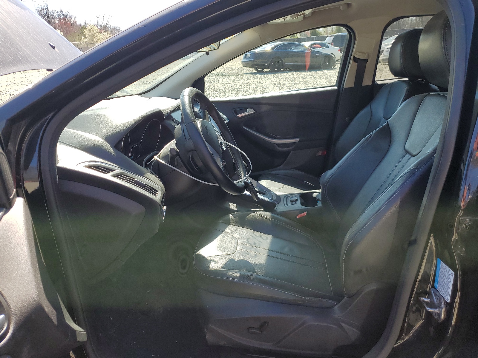 1FADP3J20DL217895 2013 Ford Focus Titanium