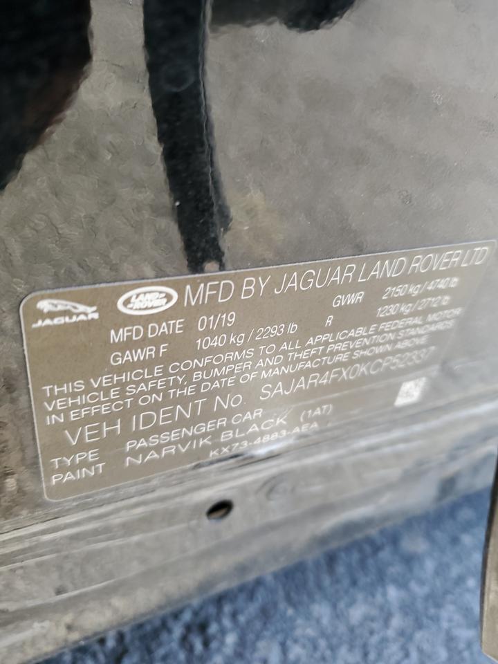 2019 Jaguar XE - Image 12