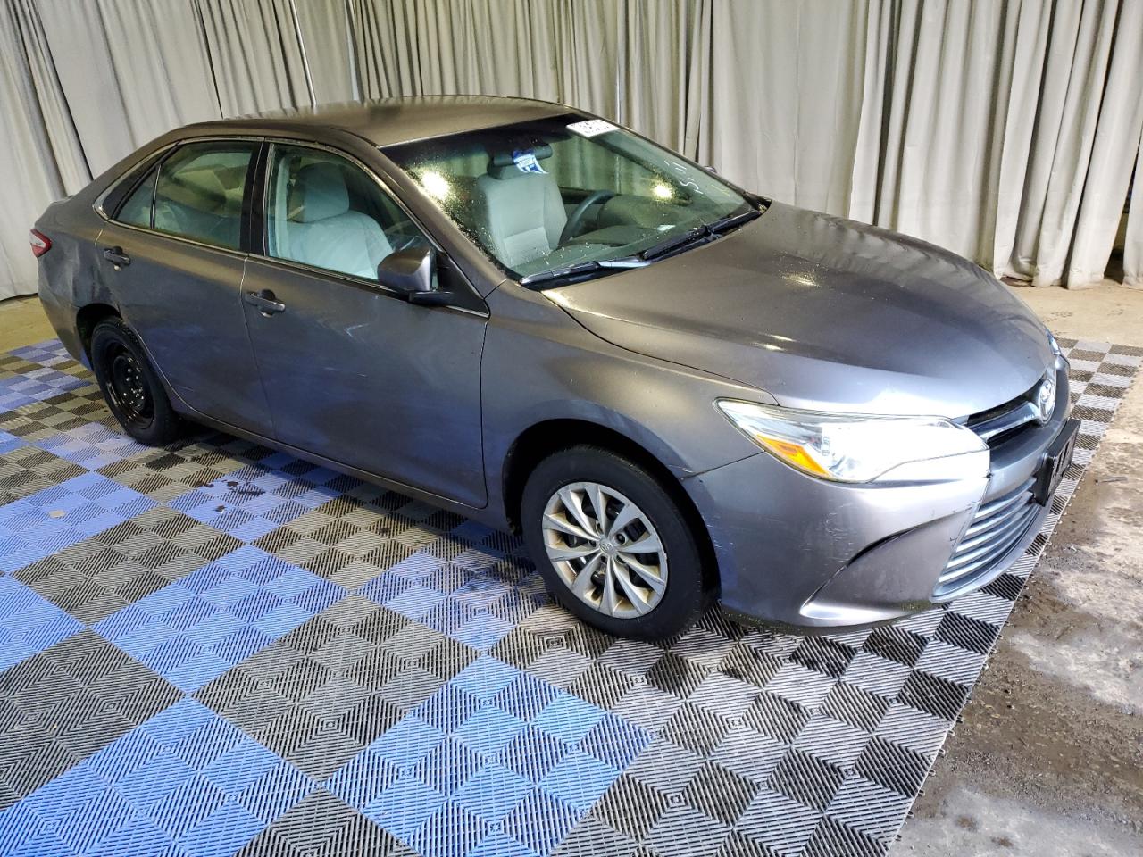 2015 Toyota Camry - Image 4