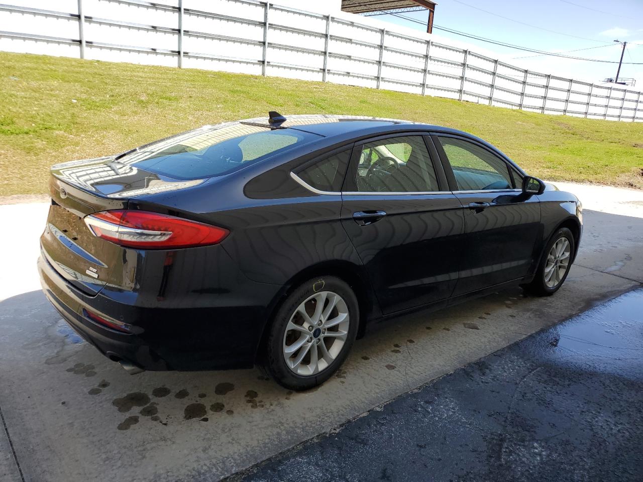 2019 Ford Fusion - Image 3
