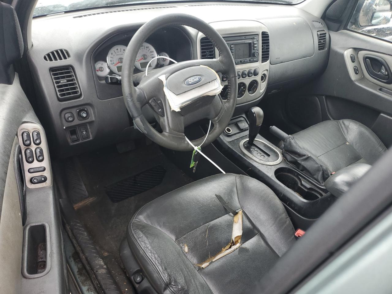 2006 Ford Escape - Image 8
