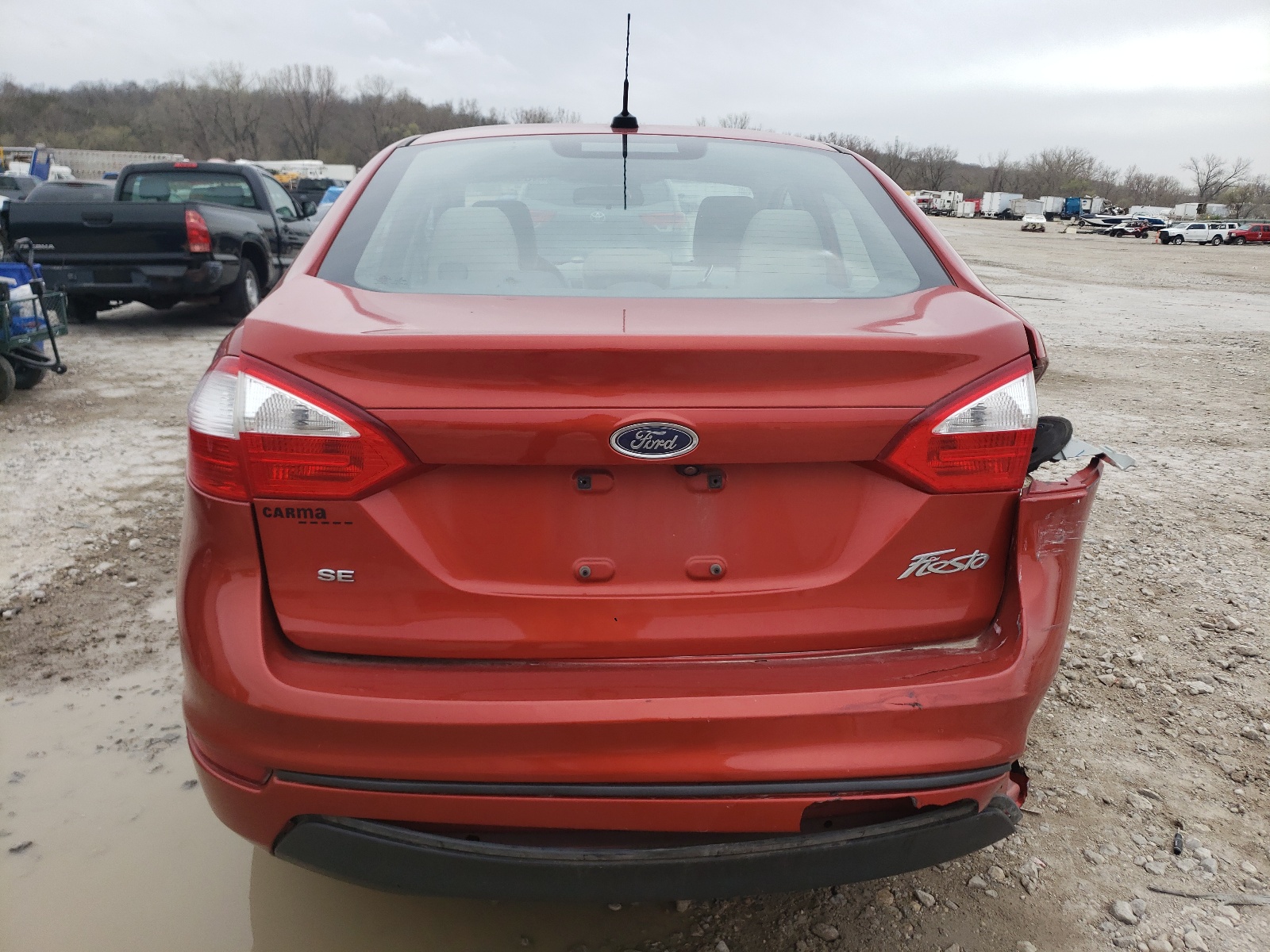 3FADP4BJ2JM117626 2018 Ford Fiesta Se