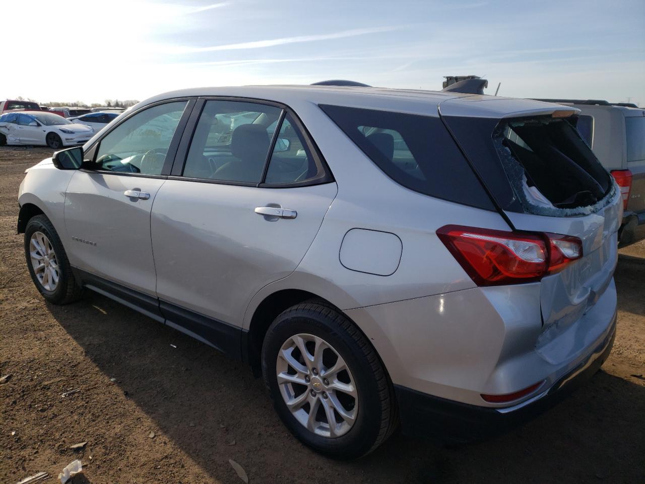 2018 Chevrolet Equinox - Image 2