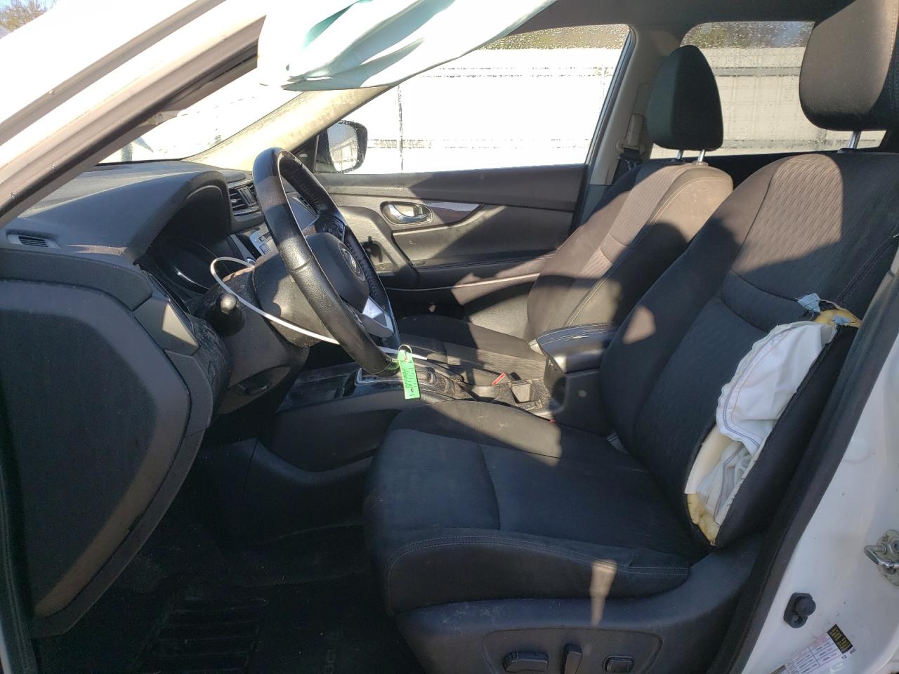 2020 Nissan Rogue - Image 7