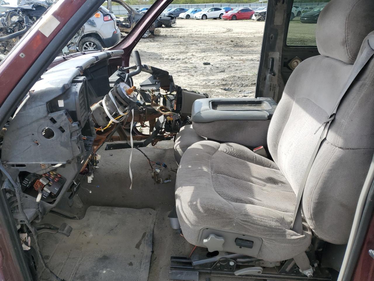 2000 Chevrolet Silverado - Image 7