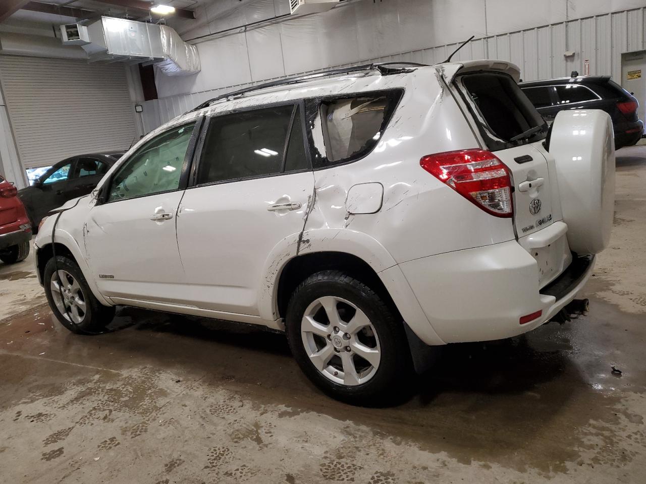 2010 Toyota RAV 4 - Image 2