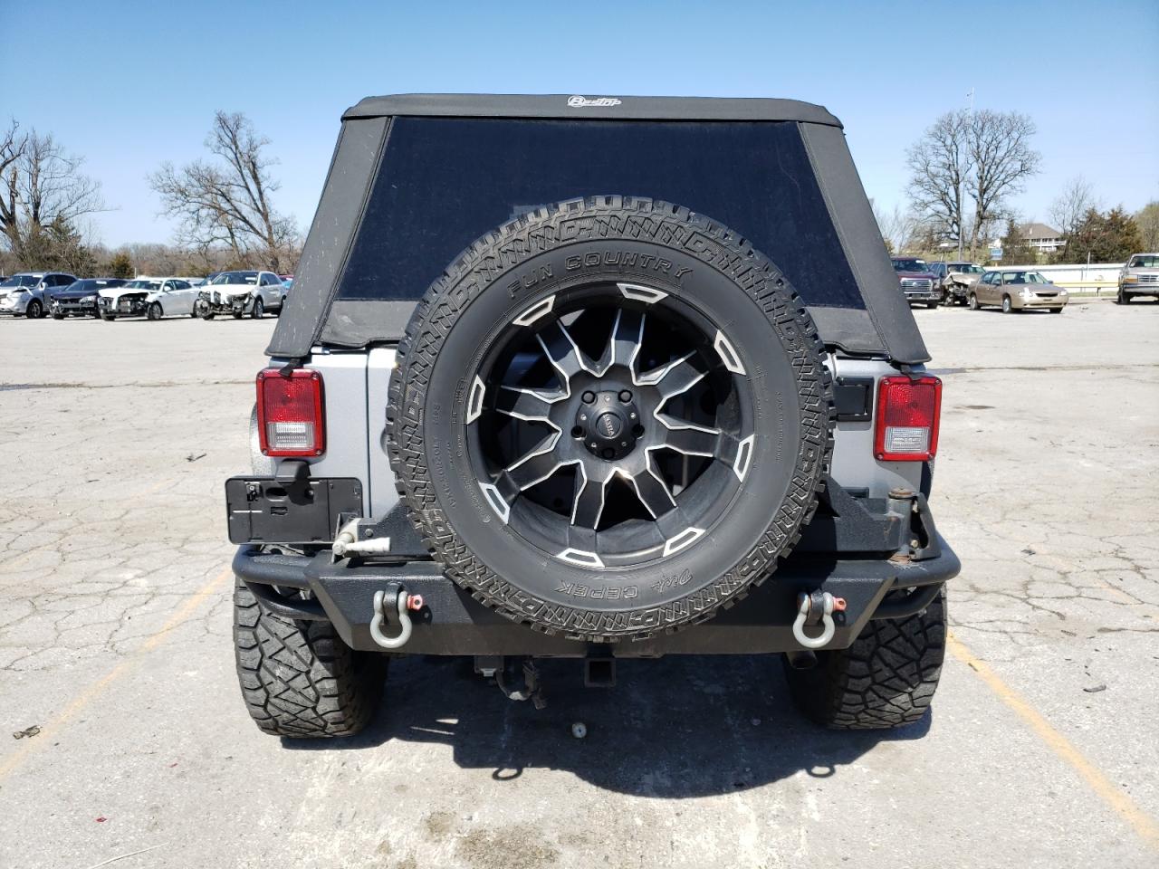 2014 Jeep Wrangler Unlimited Sport VIN: 1C4BJWDG3EL325943 Lot: 46134274