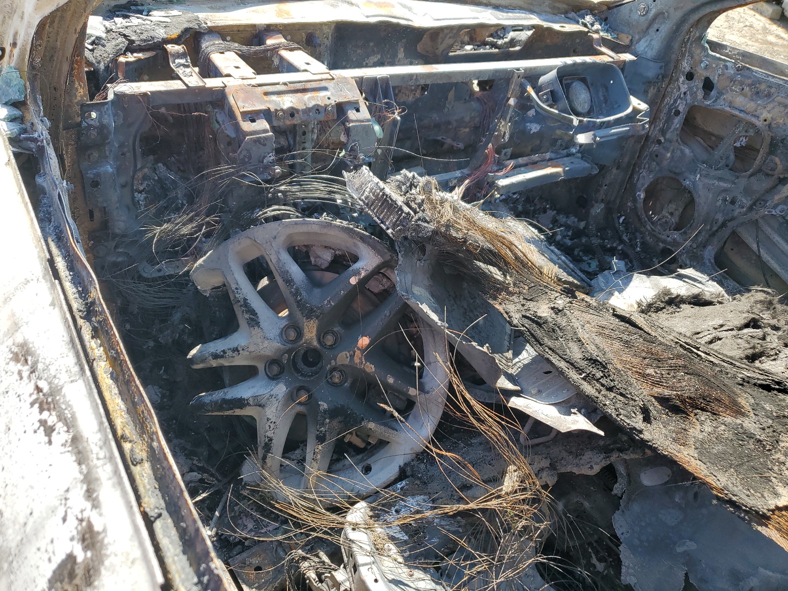 3FA6P0HDXER330240 2014 Ford Fusion Se