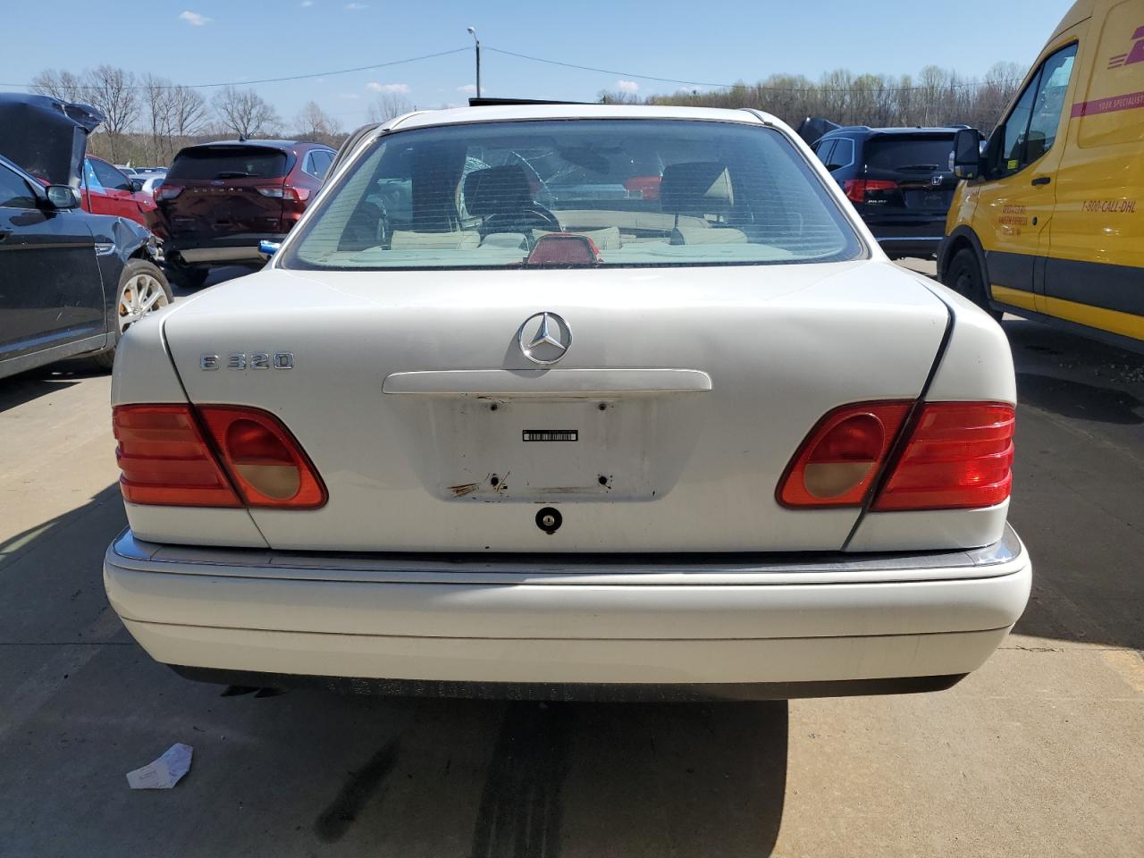 1998 Mercedes-Benz E 320 VIN: WDBJF65F0WA688585 Lot: 47729984