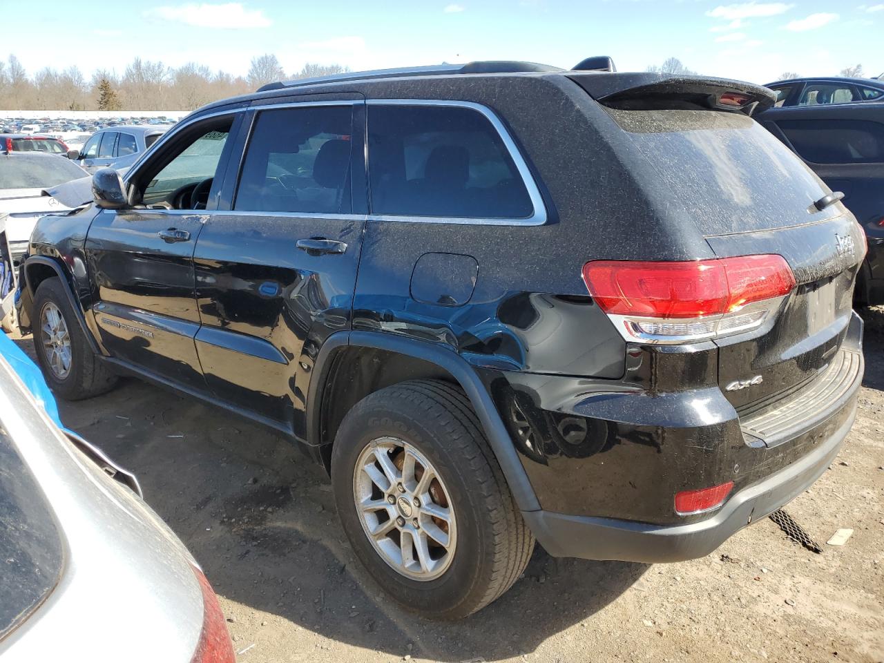 1C4RJFAG1JC279431 2018 Jeep Grand Cherokee Laredo