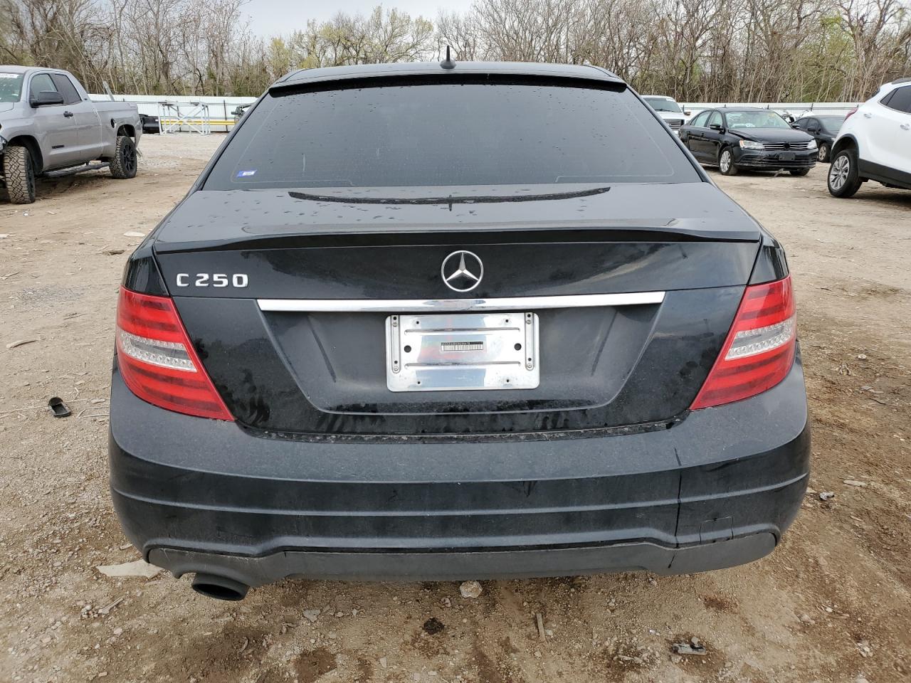 2013 Mercedes-Benz C 250 VIN: WDDGF4HBXDR286618 Lot: 48318124