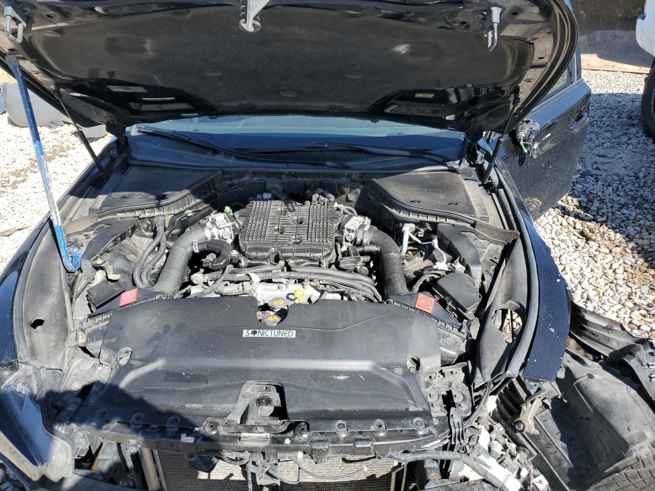 2015 Infiniti Q50 - Image 11