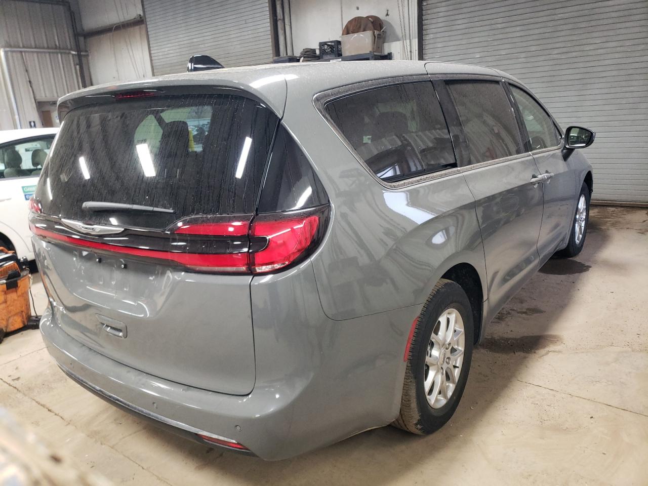 2023 Chrysler Pacifica Touring L VIN: 2C4RC1BG9PR580959 Lot: 46178544