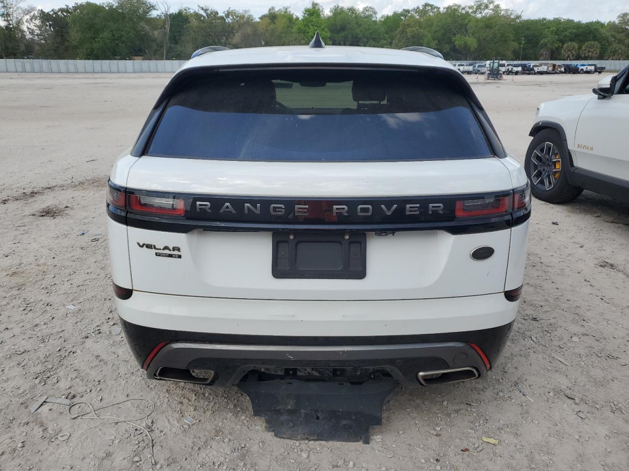 2018 Land Rover Range Rover Velar R-Dynamic Se VIN: SALYL2RV2JA755613 Lot: 46252864