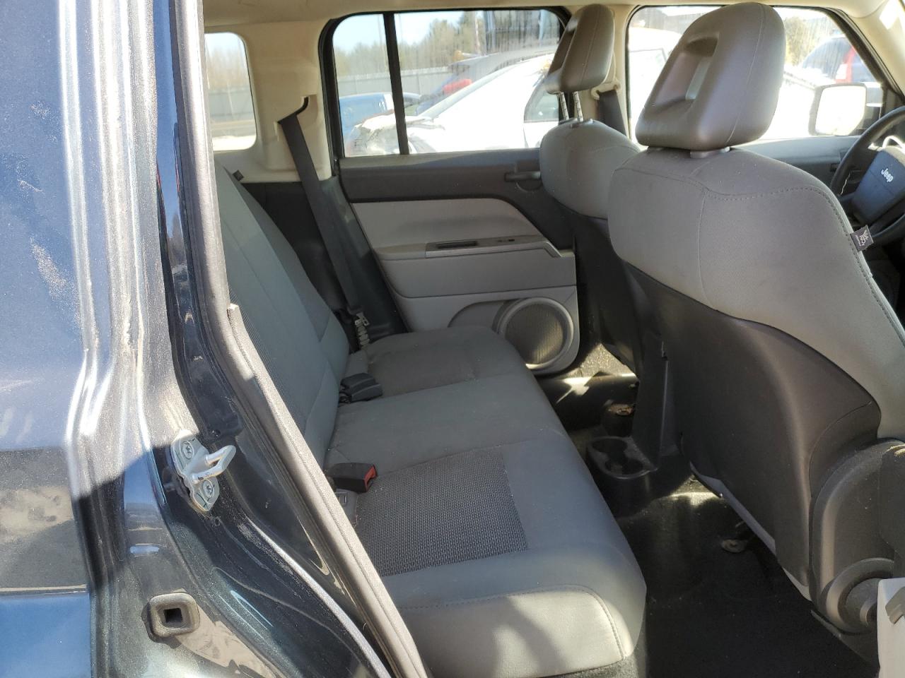 1J8FF28W07D415537 2007 Jeep Patriot Sport