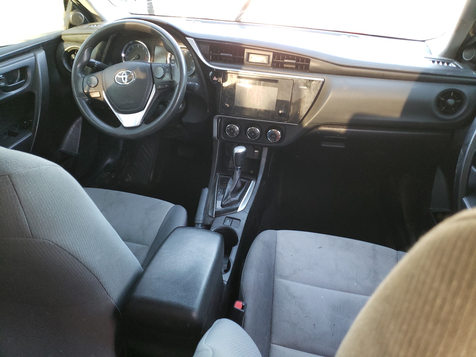 2017 Toyota Corolla L vin: 5YFBURHE0HP721762