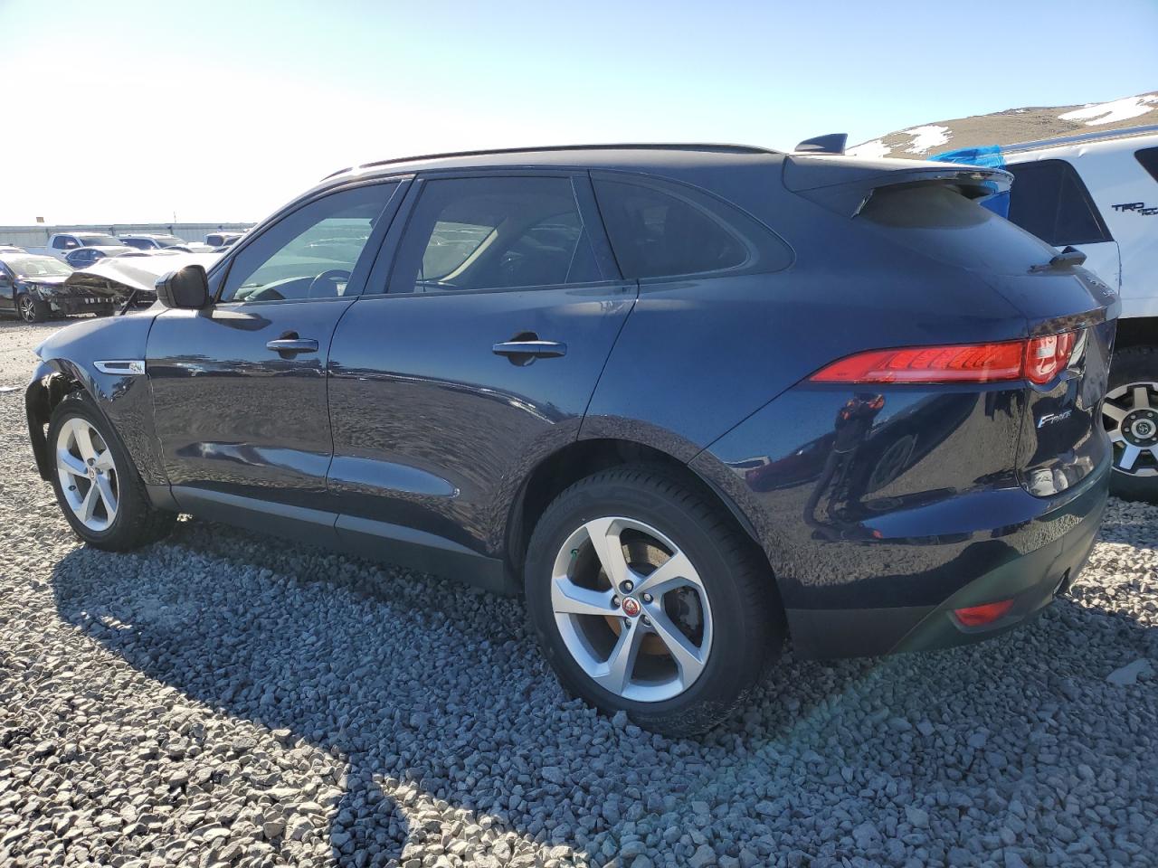 2018 Jaguar F-Pace Premium VIN: SADCJ2GX4JA292339 Lot: 45760784