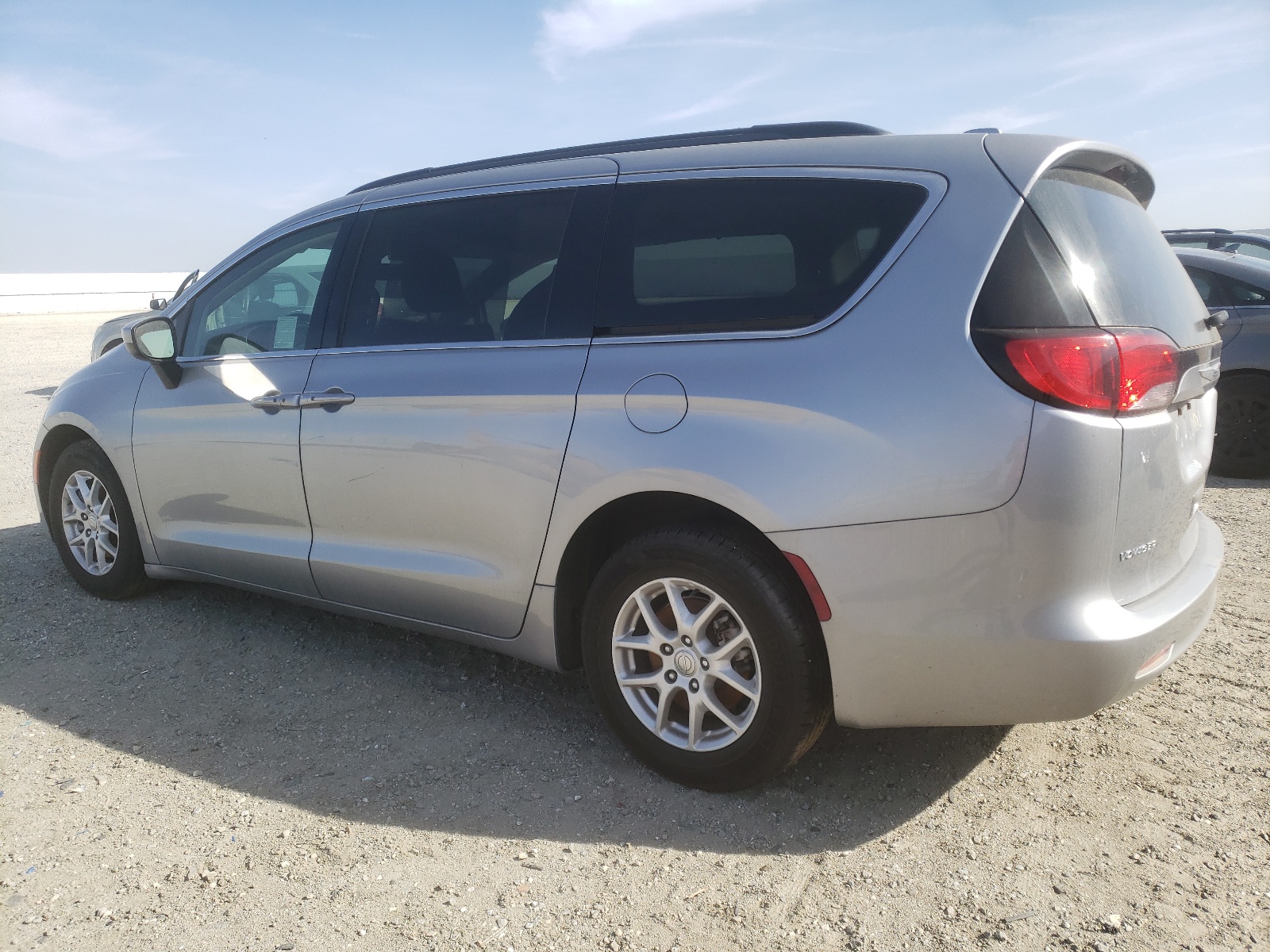 2020 Chrysler Voyager Lxi vin: 2C4RC1DG3LR261886