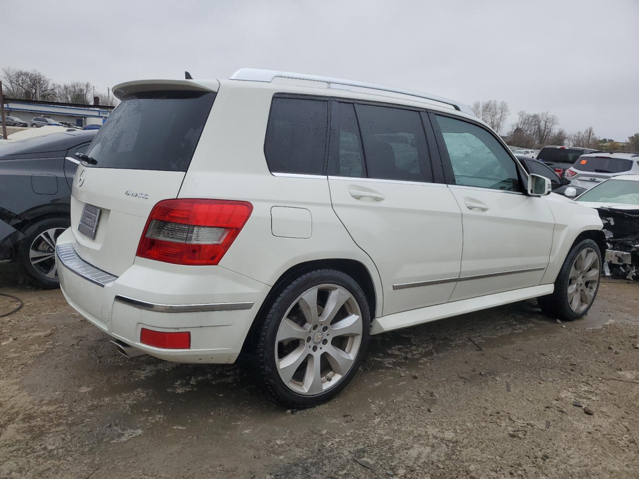 WDCGG8HB2AF393801 2010 Mercedes-Benz Glk 350 4Matic