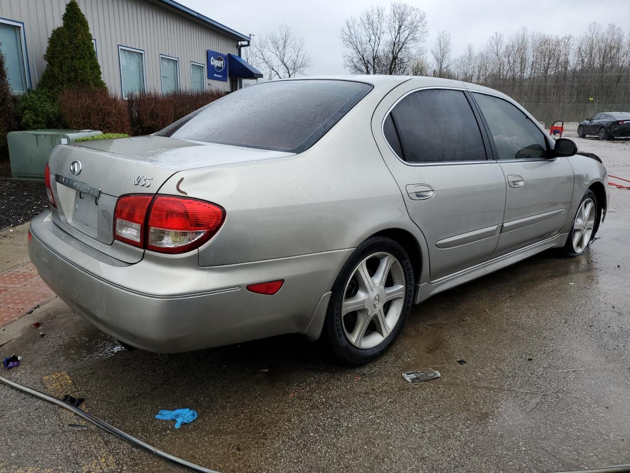 2004 Infiniti I - Image 3