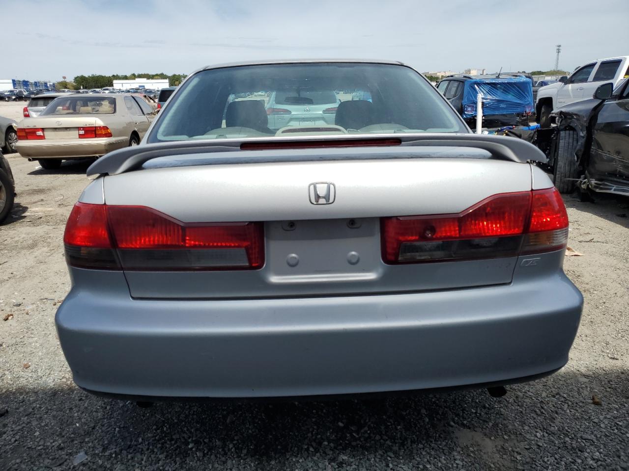 2001 Honda Accord Ex VIN: 1HGCG16511A010051 Lot: 46358514
