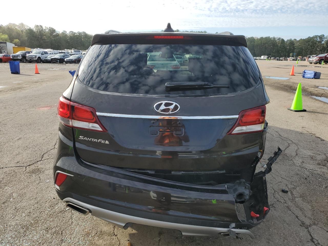 2017 Hyundai Santa Fe Se VIN: KM8SM4HF0HU176625 Lot: 47240804