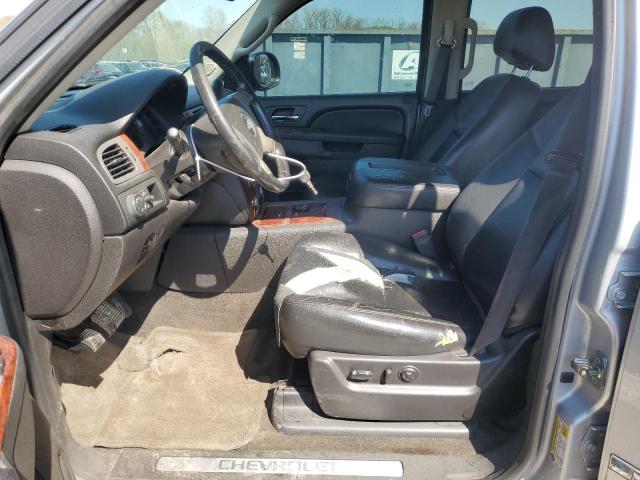  CHEVROLET AVALANCHE 2013 Серебристый