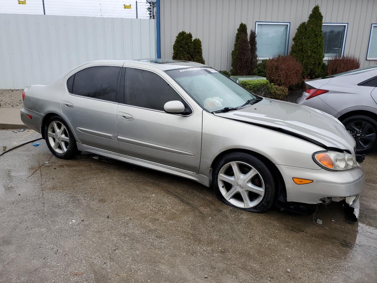 2004 Infiniti I - Image 4