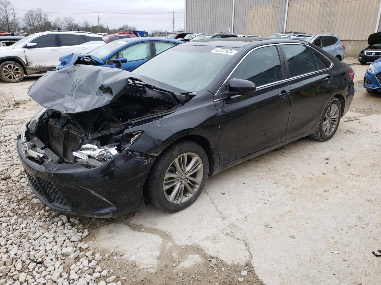 4T1BF1FK1GU521717 2016 TOYOTA CAMRY - Image 1