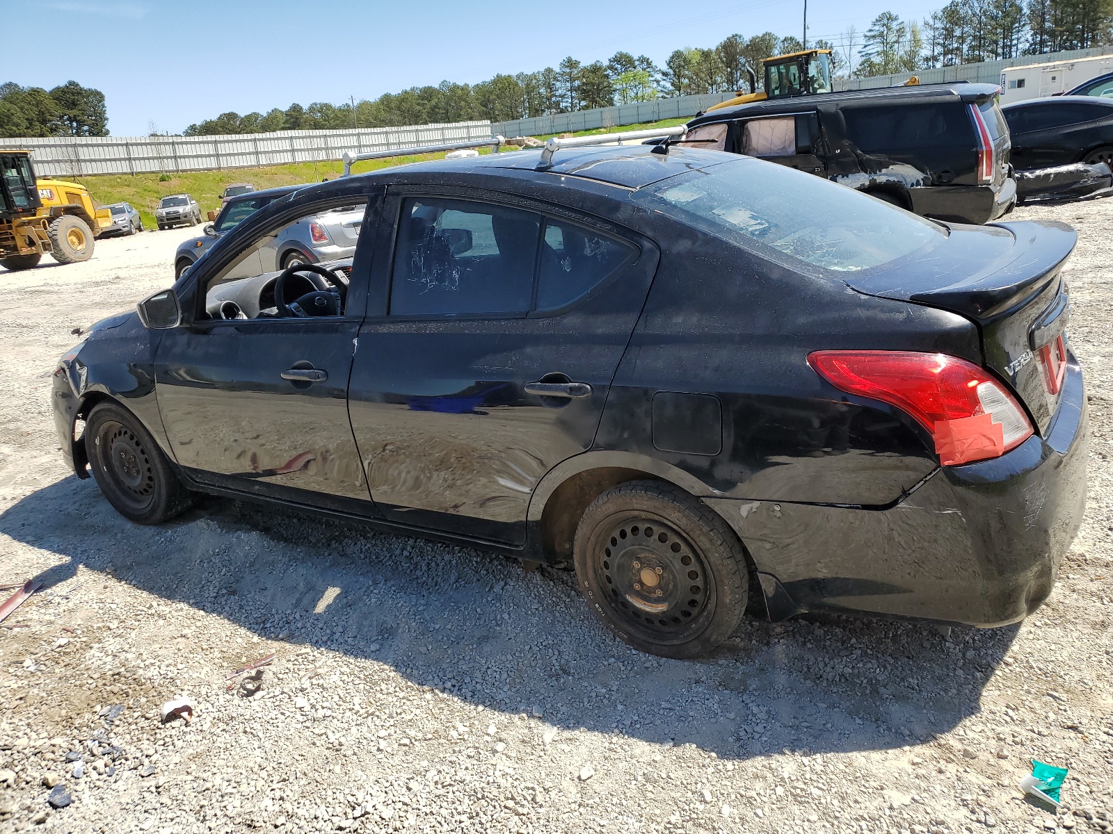 2016 Nissan Versa S vin: 3N1CN7AP1GL858905