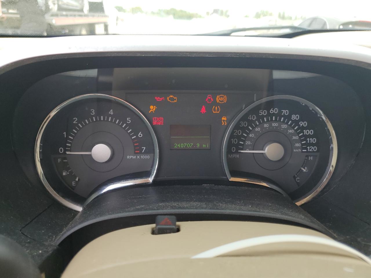 2007 Mercury Mountaineer - Image 9