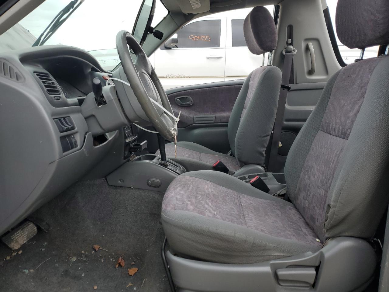 2001 Chevrolet Tracker VIN: 2CNBE18CX16932158 Lot: 47114504